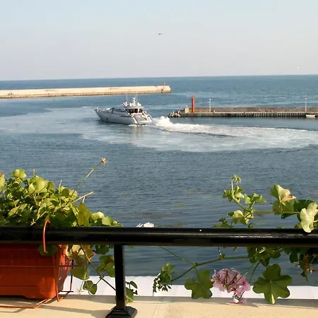 Guest house Iris 3*